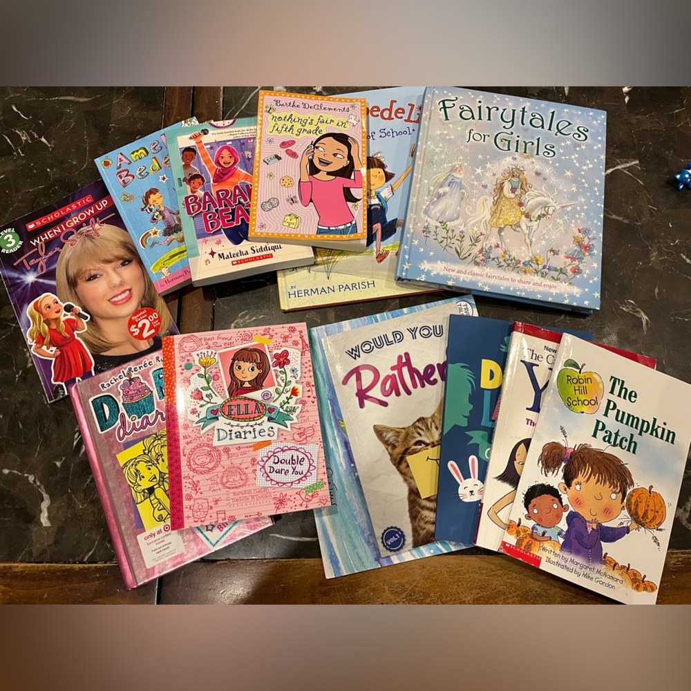 Bundle of books (15)
